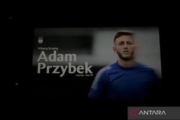 Persib Rekrut Adam Przybek sebagai Pengganti Mendoza di Posisi Penjaga Gawang