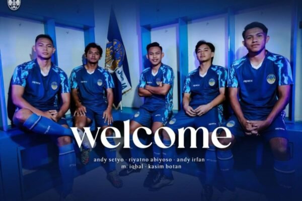 Berikut beberapa alternatif judul untuk artikel tentang alasan PSIM Jogja mendatangkan Kasim Botan, Abiyoso, hingga Andy Setyo:

1. "Mengapa PSIM Jogja Memilih Kasim Botan, Abiyoso, dan Andy Setyo?"
2. "Strategi PSIM Jogja: Alasan Merekrut Kasim Botan dan Rekan"
3. "Menggali Alasan PSIM Jogja Datangkan Kasim Botan, Abiyoso, dan Andy Setyo"
4. "PSIM Jogja: Memperkuat Tim dengan Kasim Botan, Abiyoso, dan Andy Setyo"
5. "Ketahui Alasan di Balik Rekrutmen Kasim Botan dan Pemain Lain oleh PSIM Jogja"
6. "PSIM Jogja: Kenapa Kasim Botan, Abiyoso, dan Andy Setyo Menjadi Pilihan?"
7. "Transformasi Tim: Alasan PSIM Jogja Datangkan Kasim Botan dan Dua Pemain Kunci"
8. "PSIM Jogja: Langkah Strategis dengan Rekrutan Kasim Botan, Abiyoso, dan Andy Setyo"

Silakan pilih yang paling sesuai atau modifikasi sesuai kebutuhan!