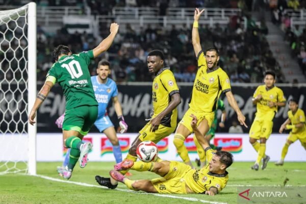 Pelatih Semen Padang: Persebaya Tampil Lebih Efisien