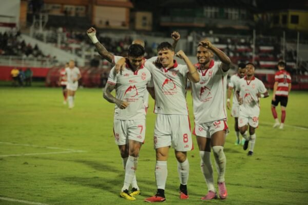 Ciro Alves Shines as Malut United Dominates Madura United 4-1
