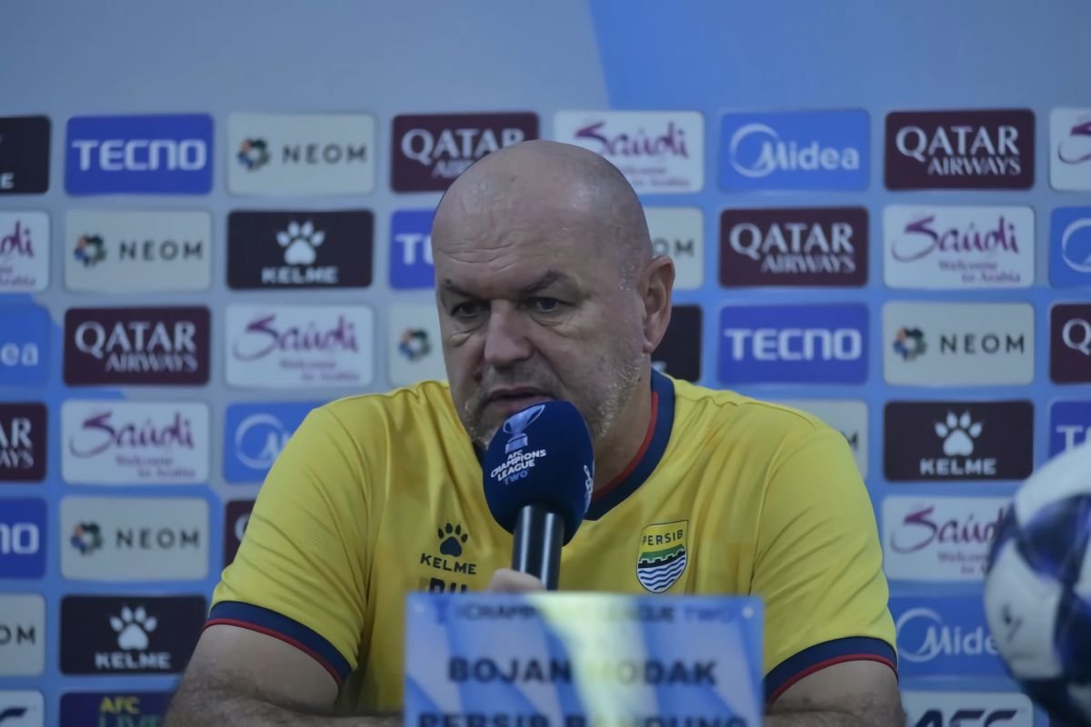 Pengingat dari Hodak: Persib Harus Waspadai Bangkok United di Laga Pamungkas